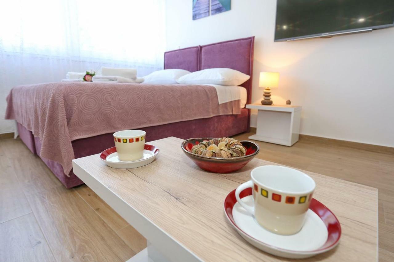 Two New Apartments By The Town Center Zára Kültér fotó